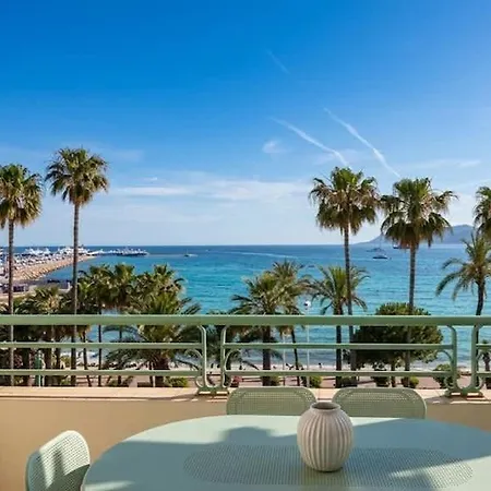 Croisette Martinez Terrace & Sea View Apartment *