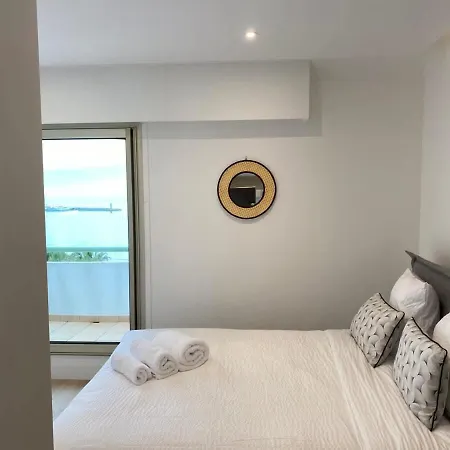 Croisette Martinez Terrace & Sea View Apartment